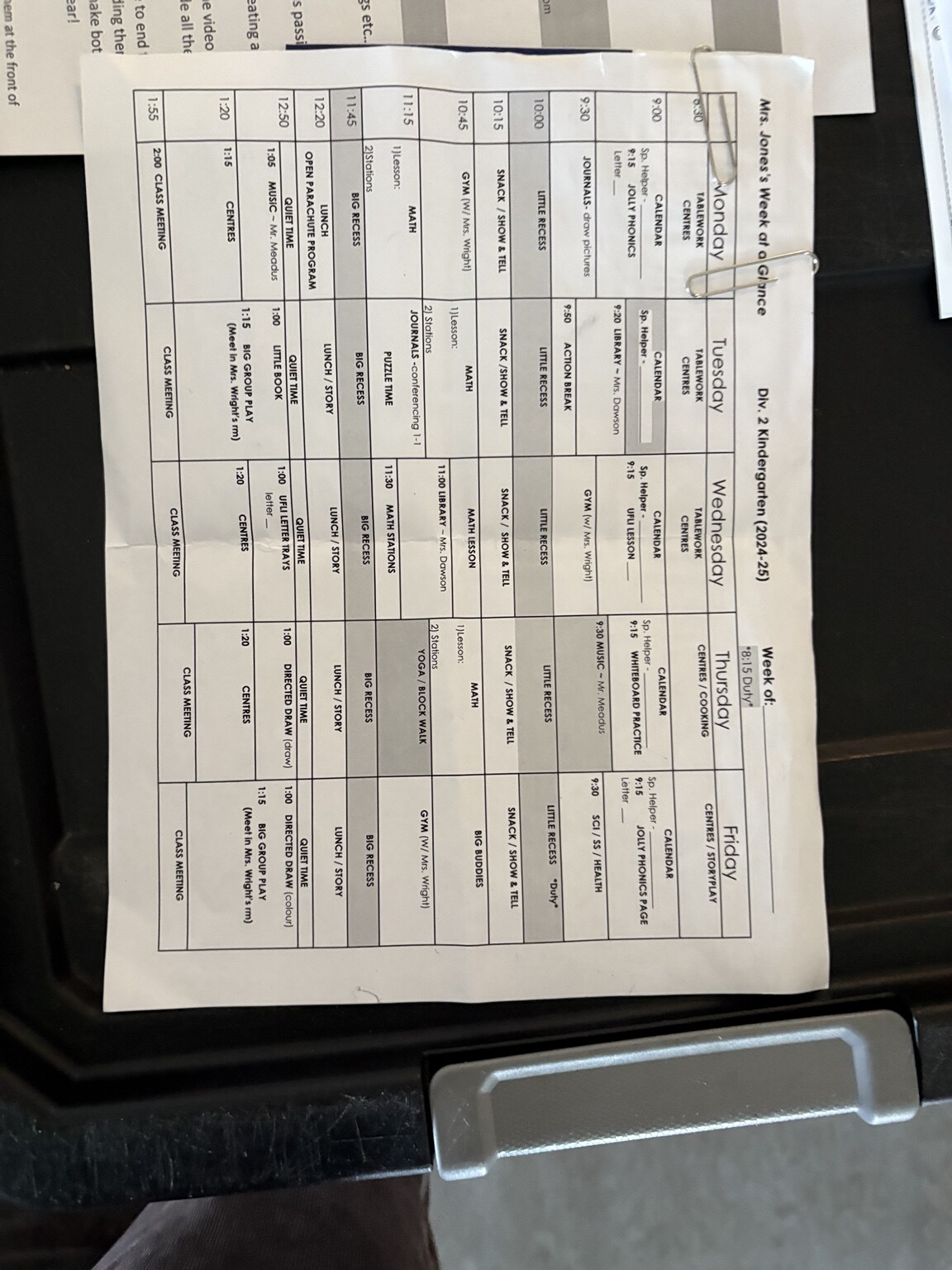 A kindergarten weekly schedule showing the intended classroom plan